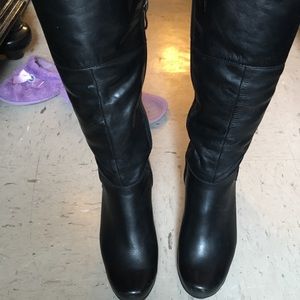 Black  leather Boots